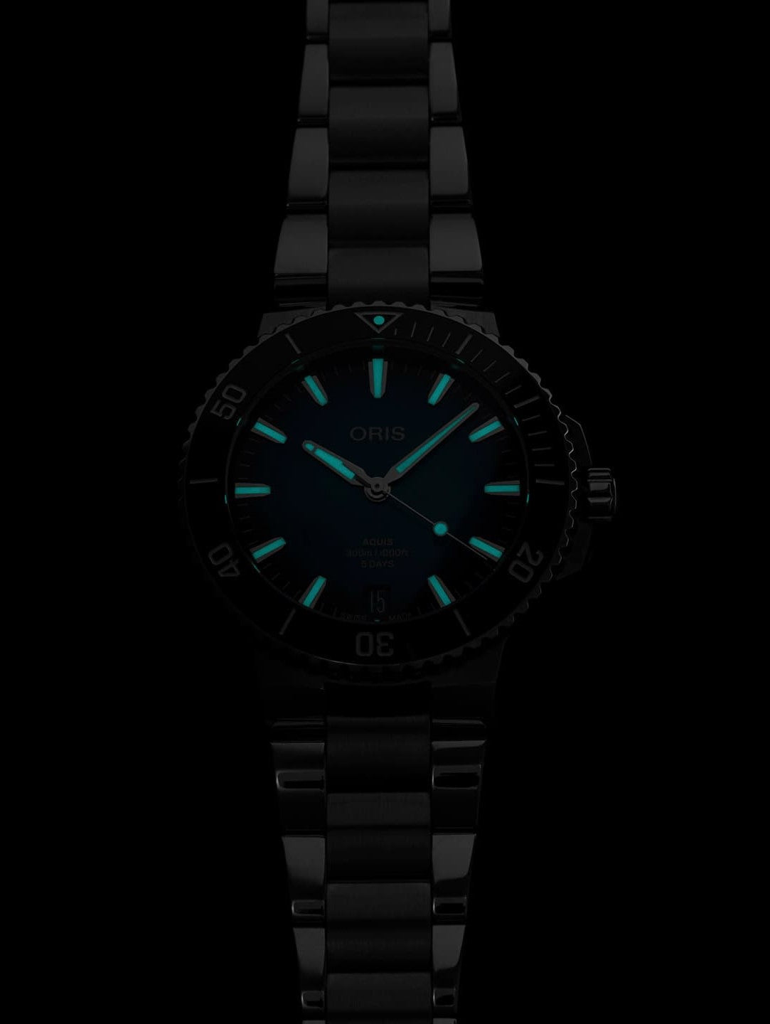 Oris Aquis Date 01 400 7790 4135-07 8 23 02PEB