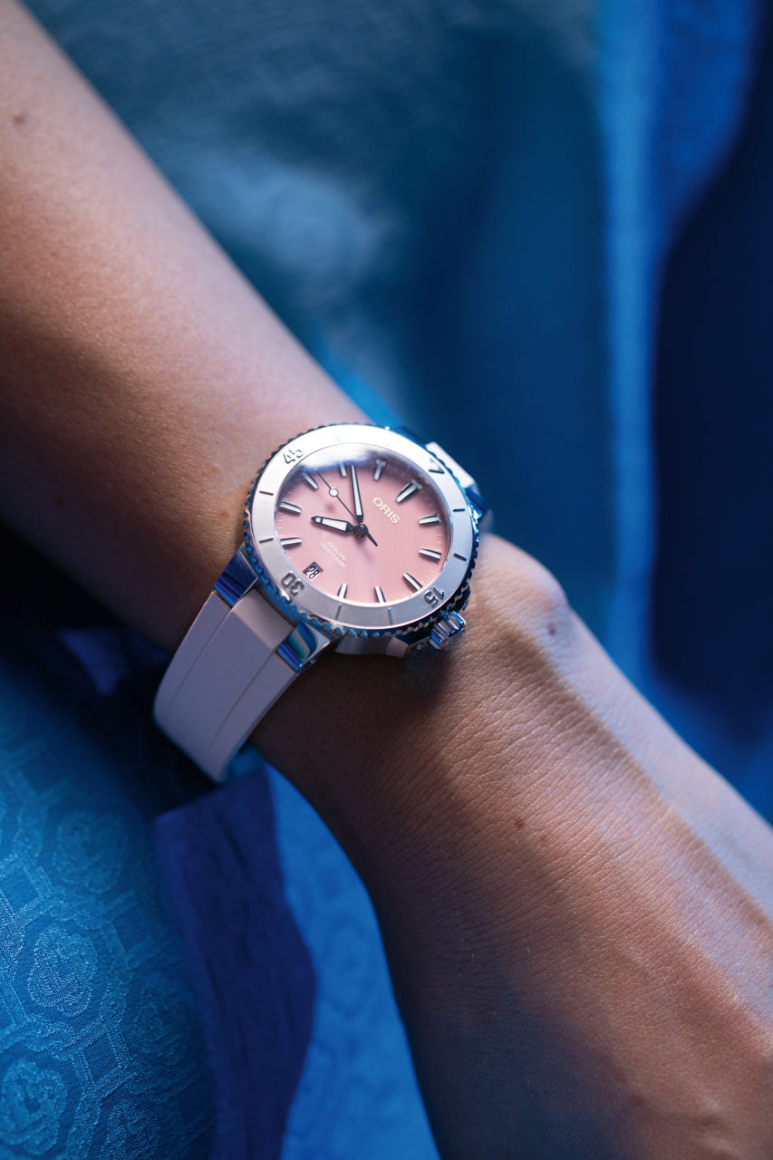 Oris Aquis Date 01 733 7770 4158-07 4 18 66FC