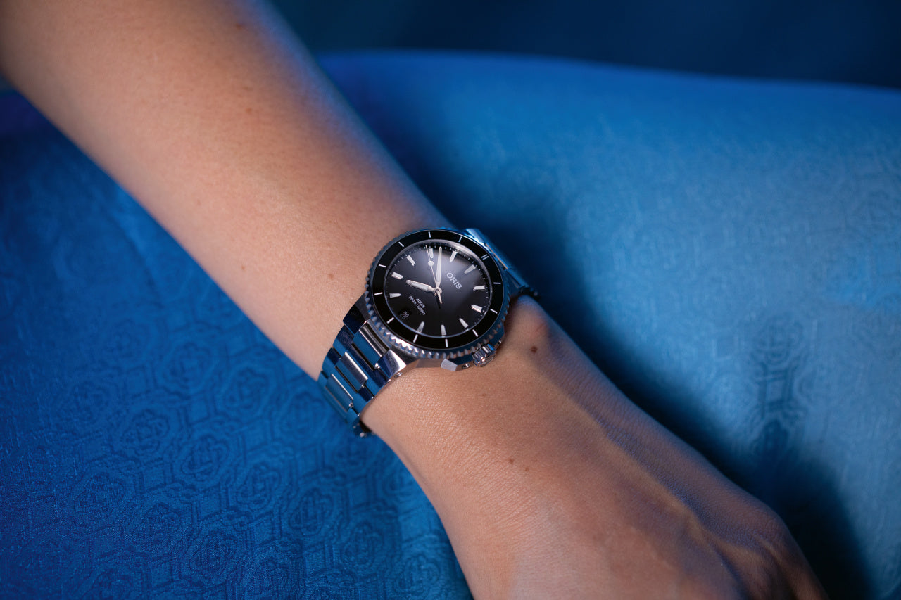 Oris Aquis Date 01 733 7792 4154-07 8 19 05P