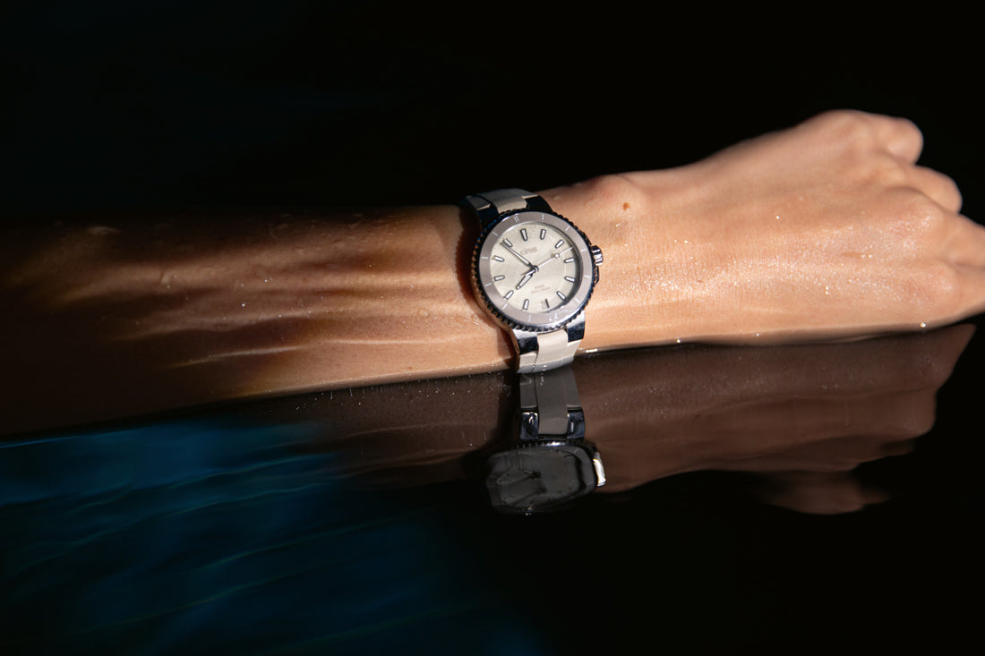 Oris Aquis Date 01 733 7792 4151-07 4 19 61FC