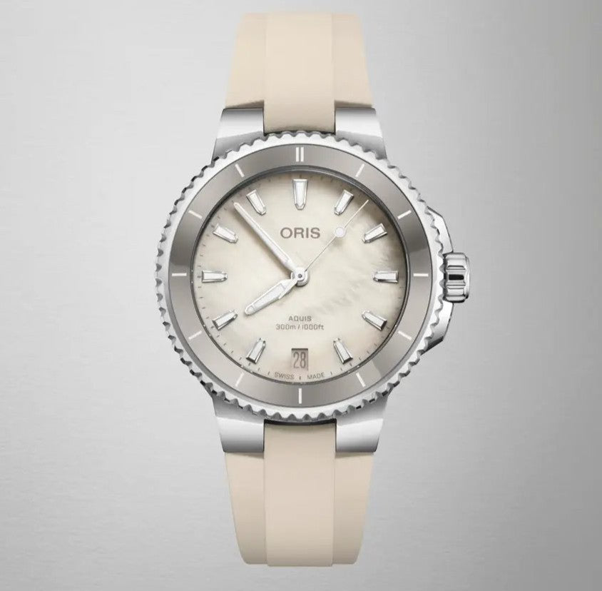 Oris Aquis Date 01 733 7792 4151-07 4 19 61FC