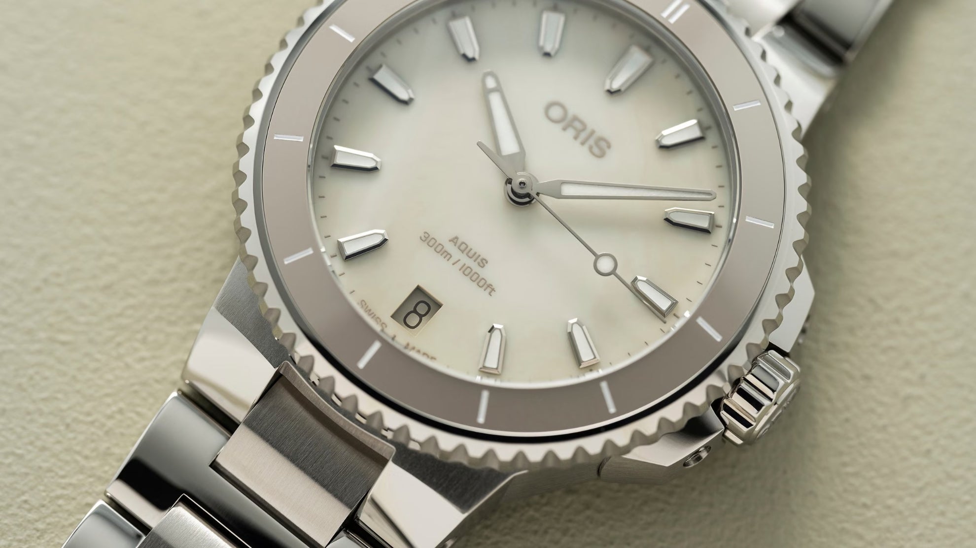Oris Aquis Date 01 733 7792 4151-07 8 19 05P