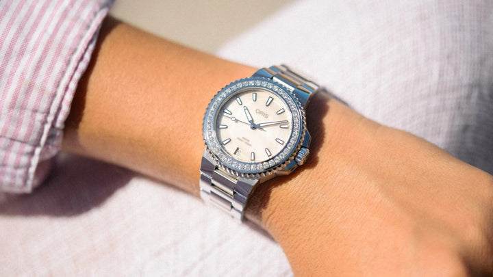 Oris Aquis Date Diamonds 01 733 7792 4956-07 8 19 05P
