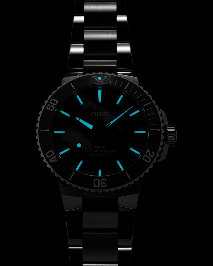Oris Aquis Date Upcycle 01 733 7787 4150-07 8 22 04PEB