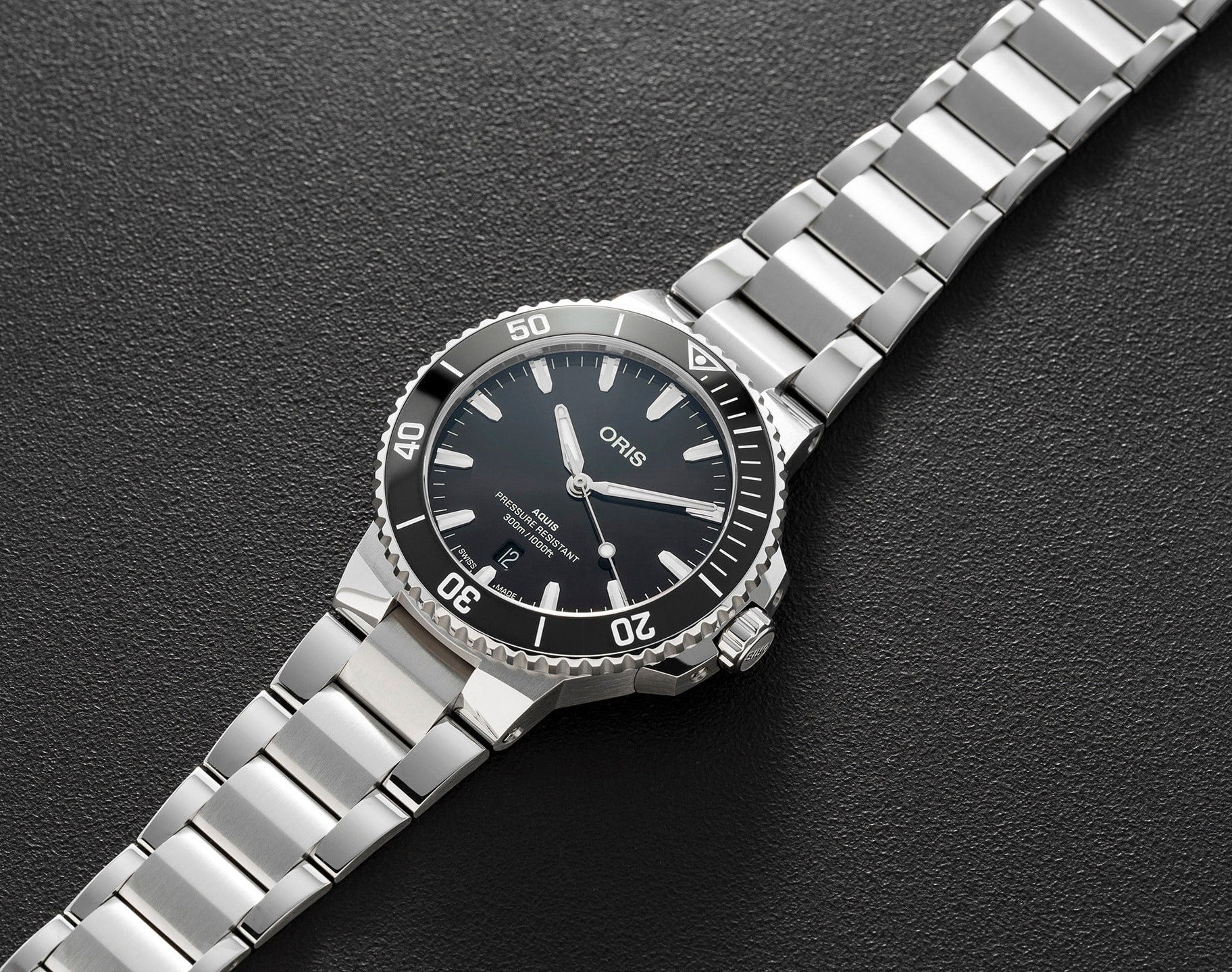 Oris Aquis Date 01 733 7787 4154-07 8 22 04PEB