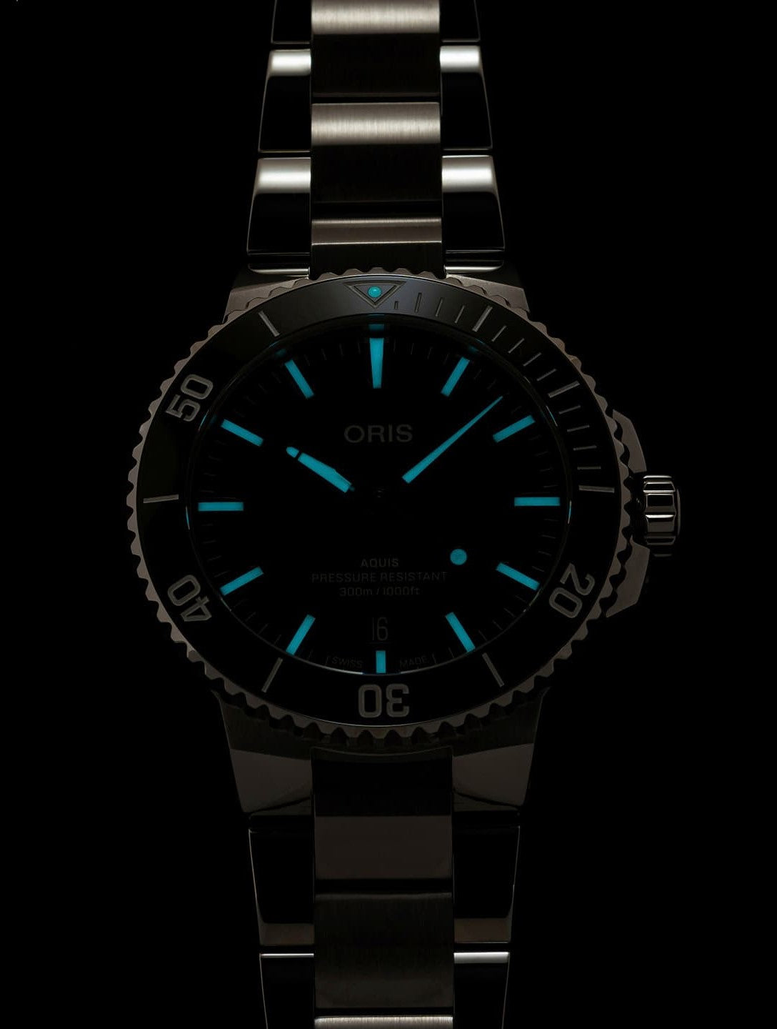 Oris Aquis Date 01 733 7787 4157-07 8 22 04PEB