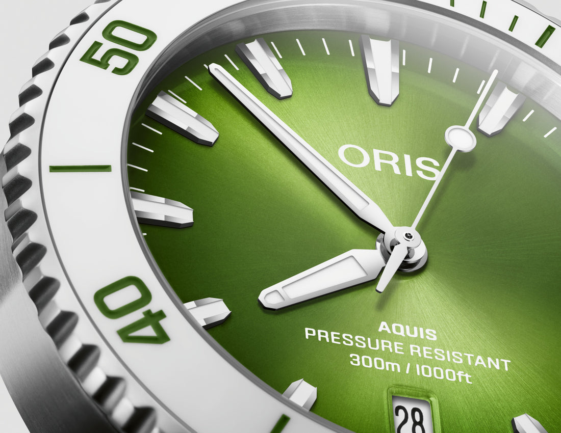 Oris Aquis Date Taste of Summer 01 733 7787 4137-07 8 22 04PEB
