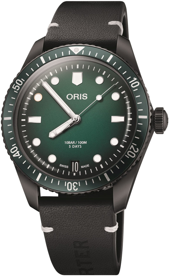 Oris Divers 10 Years of Mr Porter Limited Edition 01 400 7772 4217-Set