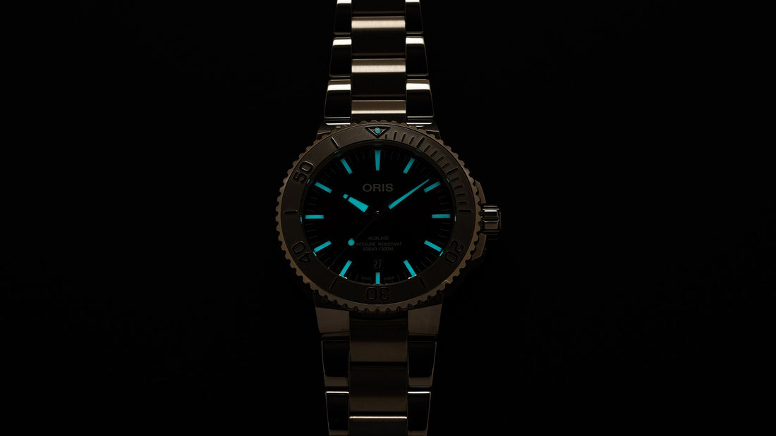 Oris Aquis Date Relief Cherry Dial 01 733 7730 4158-07 8 24 05PEB