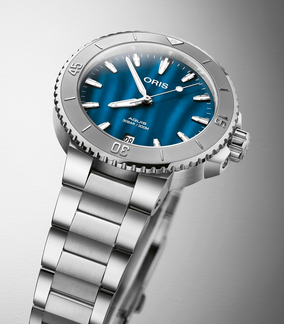 Oris Aquis Date 01 733 7770 4155-07 8 18 05P