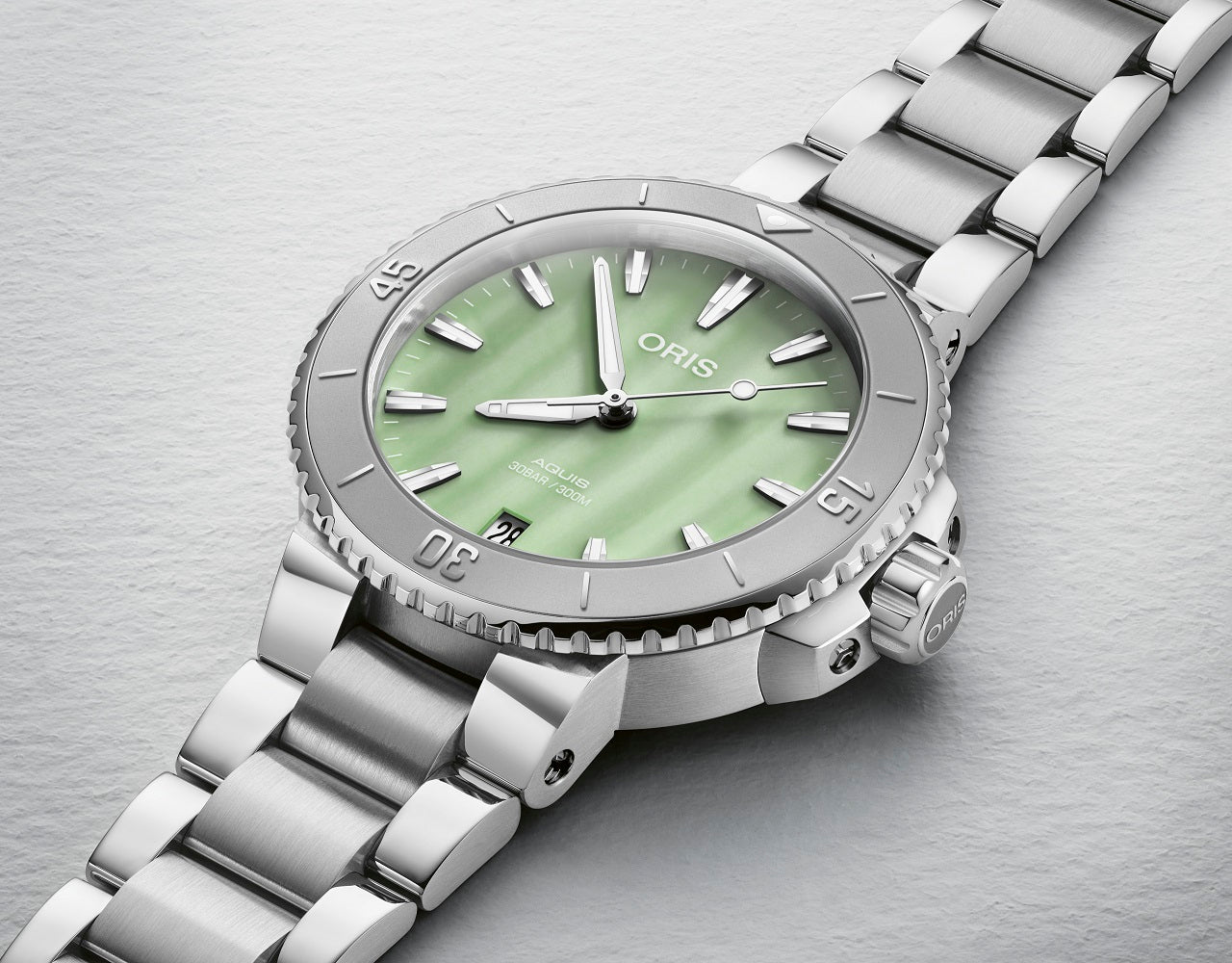 Oris Aquis Date 01 733 7770 4157-07 8 18 05P