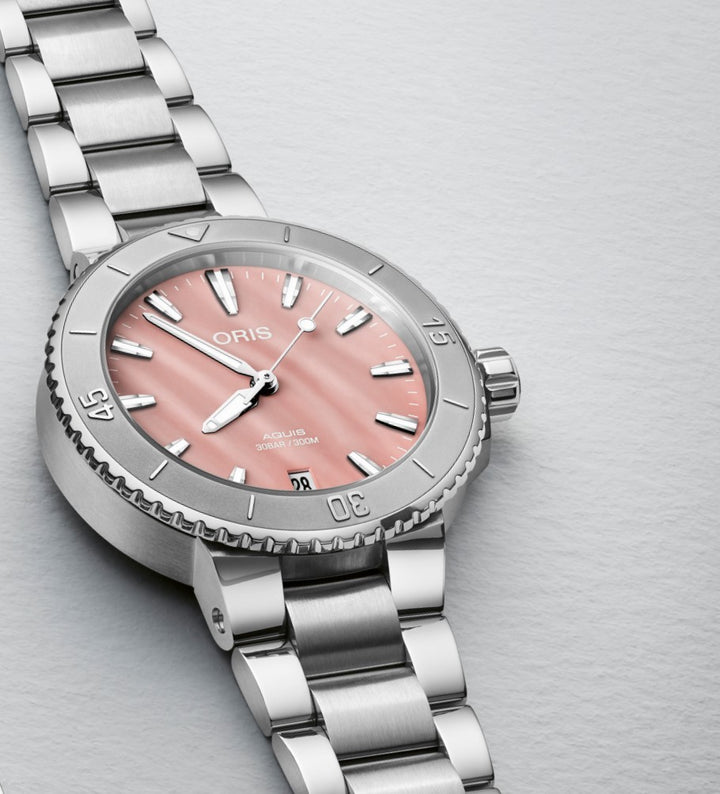 Oris Aquis Date 01 733 7770 4158-07 8 18 05P