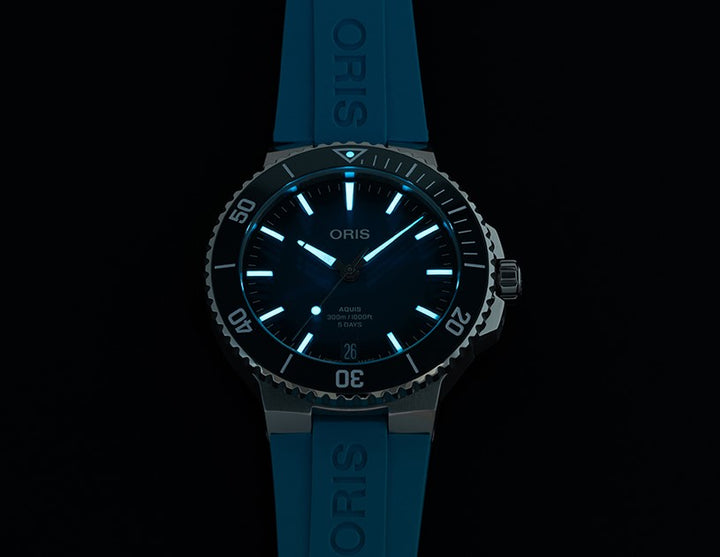 Oris Aquis Date 01 400 7790 4135-07 4 23 45EB