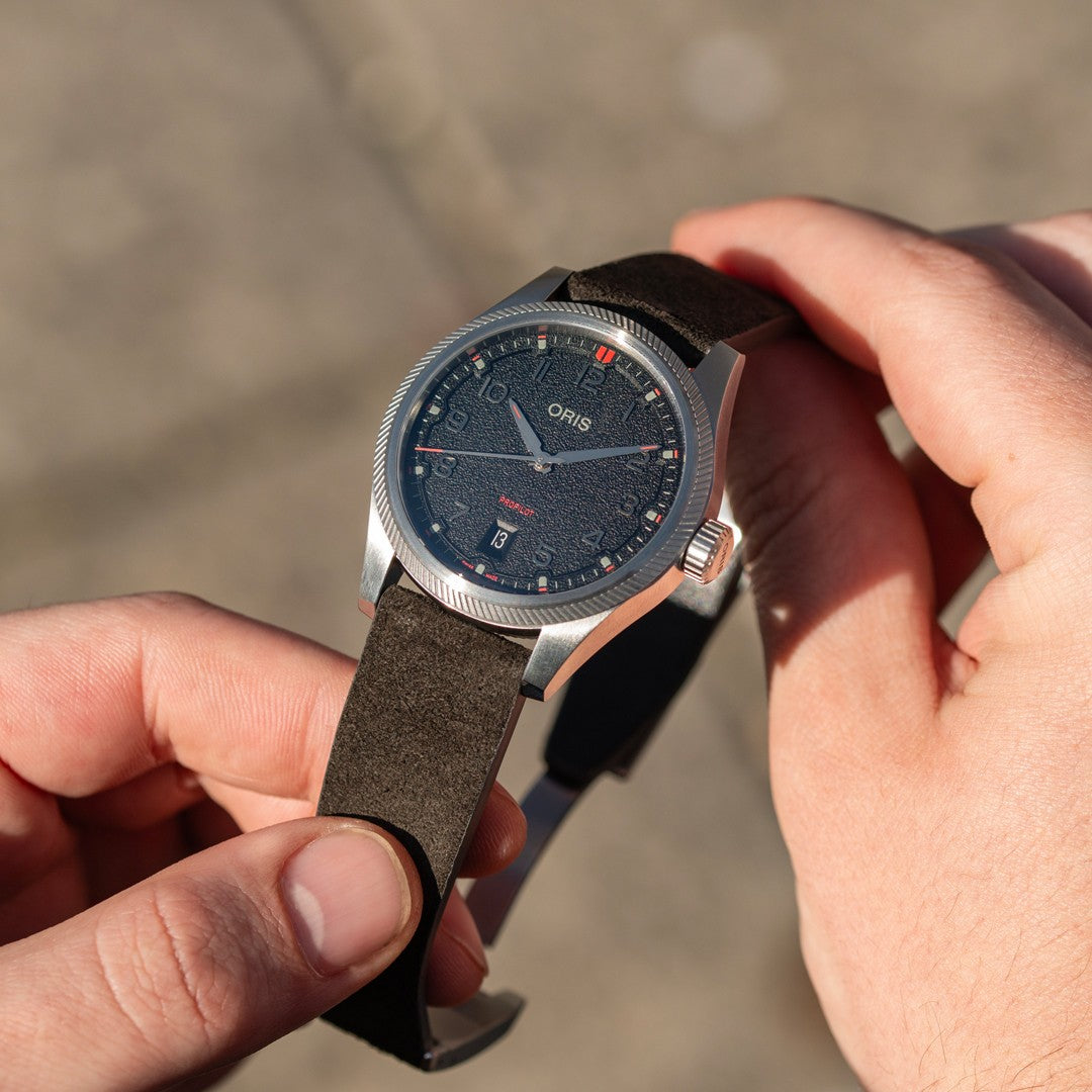 Oris ProPilot Date Black 01 733 7805 4164-07 6 20 14LC