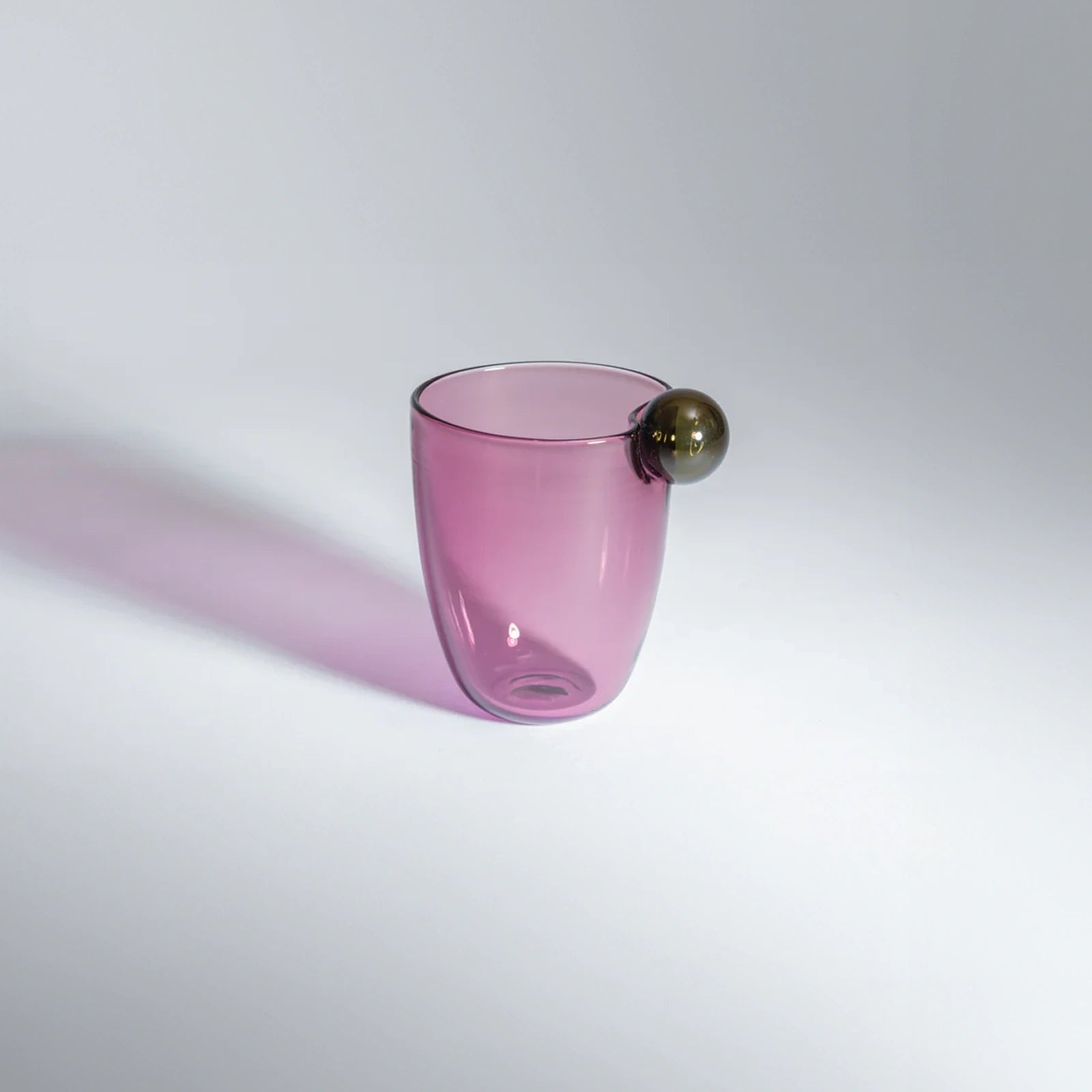 Helle Mardahl The Glass With A Twist | Olive Punch & Aubergine Punch