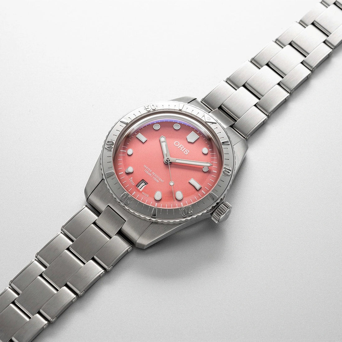 Oris Divers Sixty-Five ‘Cotton Candy’ 01 733 7771 4058-07 8 19 18